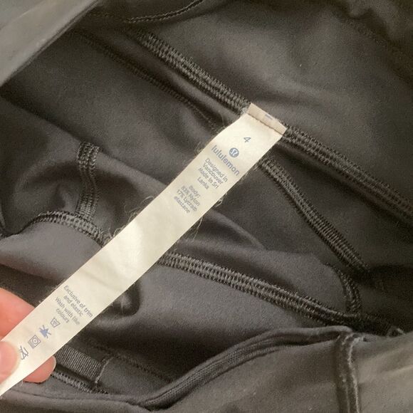 LULULEMON Break Free Tight 25” High Rise Black Nulux Size 4 Leggings Like New - Picture 7 of 16